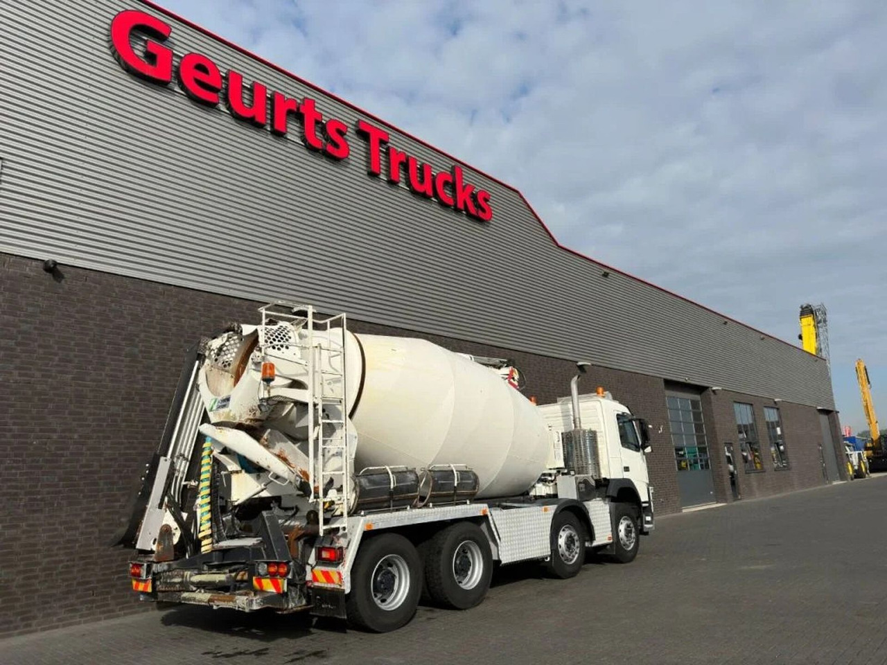 Volvo FM 410 8X4 + STETTER 9 M3 MIXER/MISCHER + THEAM - Concrete mixer truck: picture 5 Volvo FM 410 8X4 + STETTER 9 M3 MIXER/MISCHER + THEAM - Concrete mixer truck: picture 5