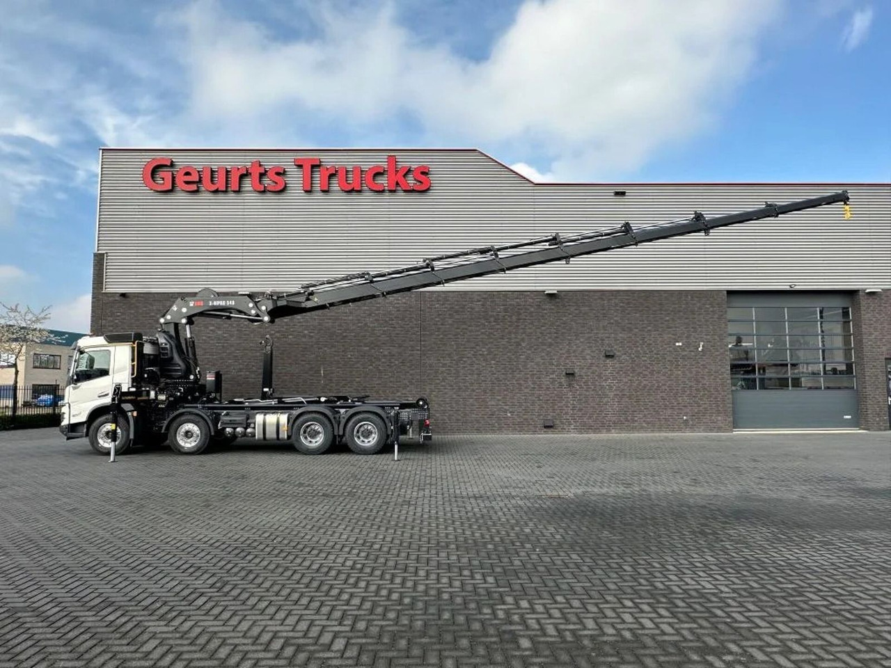 Volvo FMX 500 8X4 HIAB HAAKARM + HIAB 548 E-8 KRAAN/KR - Crane truck: picture 4 Volvo FMX 500 8X4 HIAB HAAKARM + HIAB 548 E-8 KRAAN/KR - Crane truck: picture 4