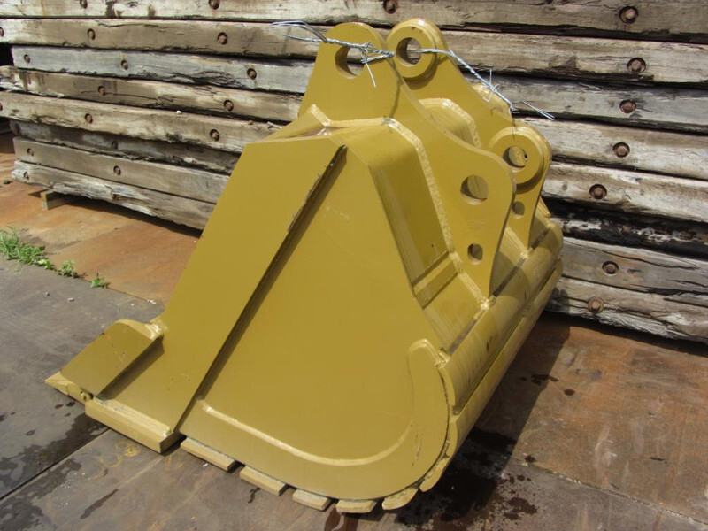 Caterpillar 325B / 325C / 325D 47 inch HDbucket - Bucket: picture 3 Caterpillar 325B / 325C / 325D 47 inch HDbucket - Bucket: picture 3