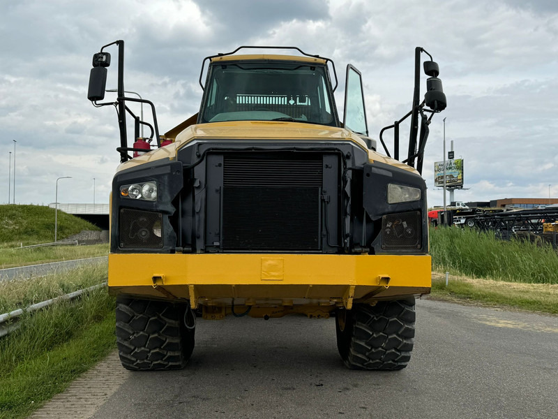Caterpillar 740B - Articulated dumper: picture 4 Caterpillar 740B - Articulated dumper: picture 4
