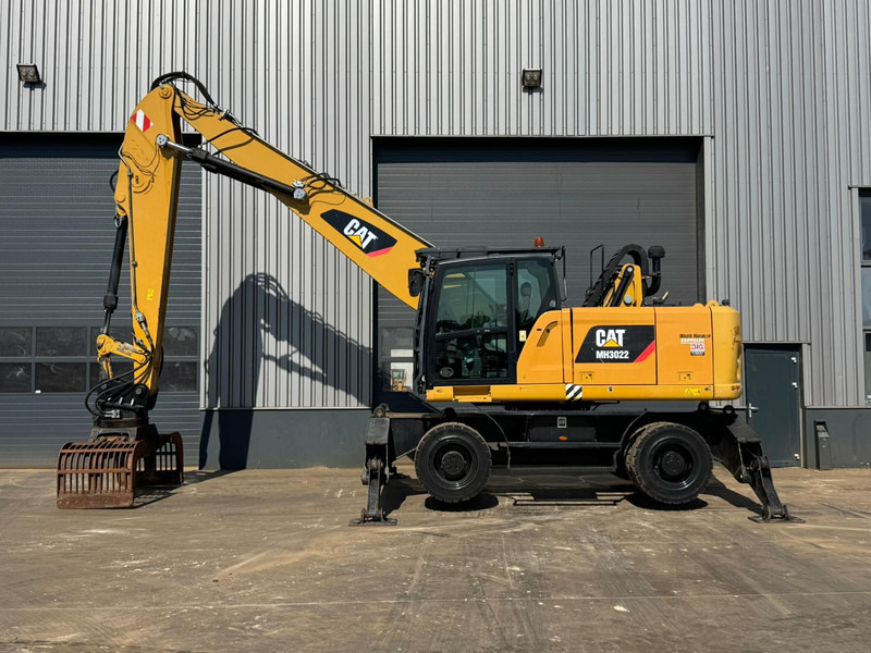 Caterpillar MH3022 - Waste/ Industry handler: picture 1 Caterpillar MH3022 - Waste/ Industry handler: picture 1