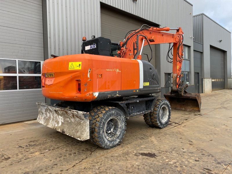 Hitachi ZX140W-3 - Wheel excavator: picture 5 Hitachi ZX140W-3 - Wheel excavator: picture 5