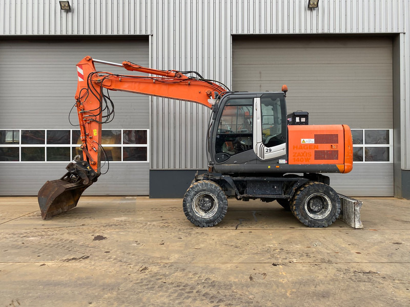 Hitachi ZX140W-3 - Wheel excavator: picture 1 Hitachi ZX140W-3 - Wheel excavator: picture 1