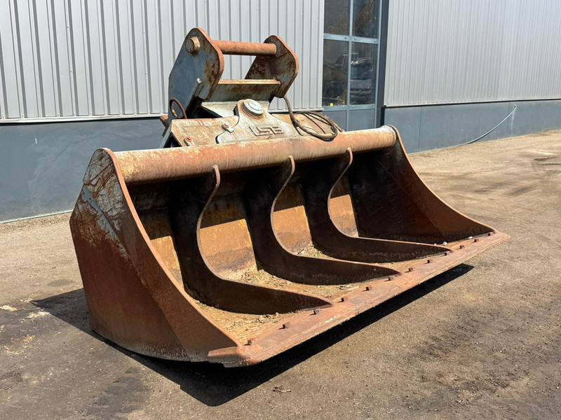 Lehnhoff Tilting Bucket ngt-3000 Lehnhoff HS40 - Bucket: picture 1 Lehnhoff Tilting Bucket ngt-3000 Lehnhoff HS40 - Bucket: picture 1