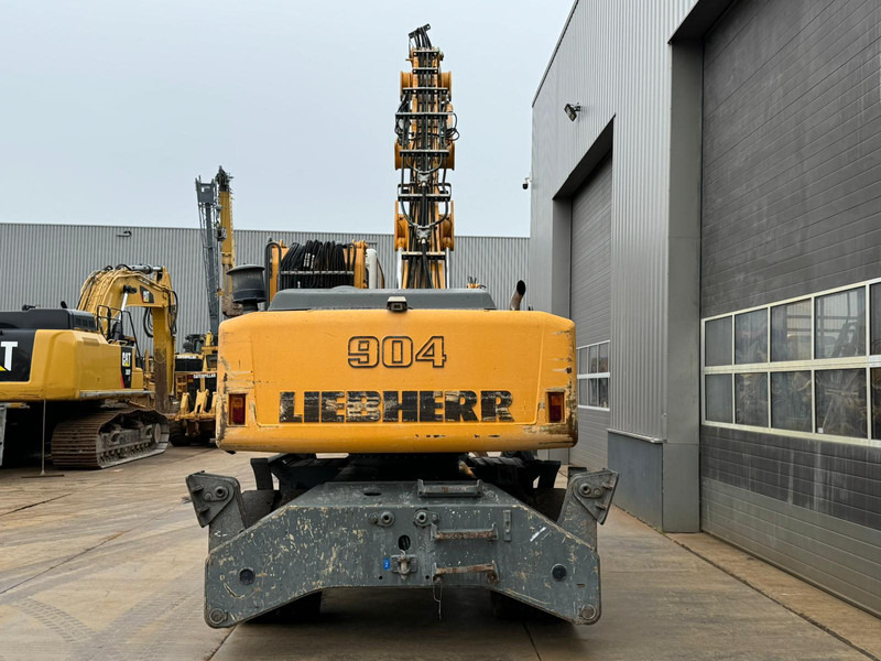 Liebherr A904C - Material Handler - Waste/ Industry handler: picture 4 Liebherr A904C - Material Handler - Waste/ Industry handler: picture 4