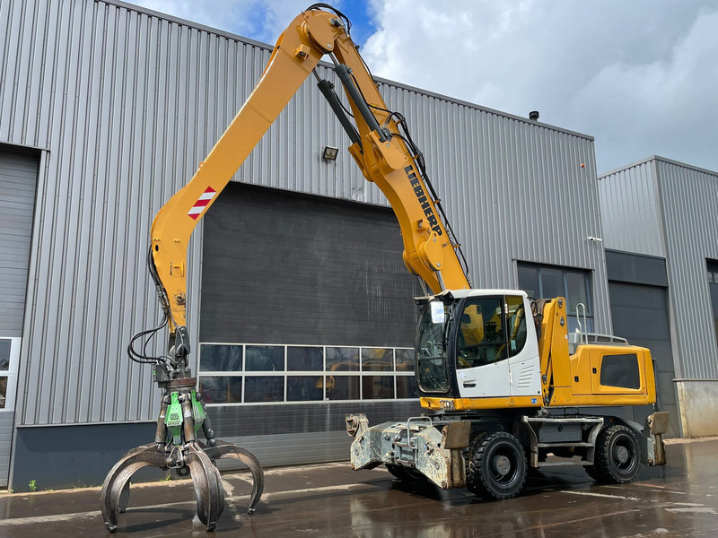 Liebherr LH30 M - Material Handler - Waste/ Industry handler: picture 2 Liebherr LH30 M - Material Handler - Waste/ Industry handler: picture 2