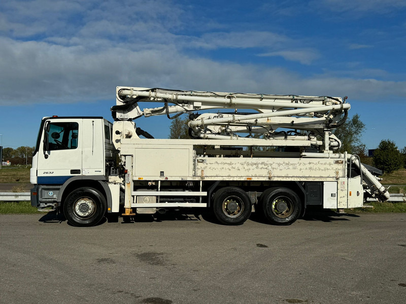 MERCEDESBENZ Actros 2632 6x4 with Putzmeister BSF 24-4 11 24m concrete pump - Concrete pump truck: picture 2 MERCEDESBENZ Actros 2632 6x4 with Putzmeister BSF 24-4 11 24m concrete pump - Concrete pump truck: picture 2