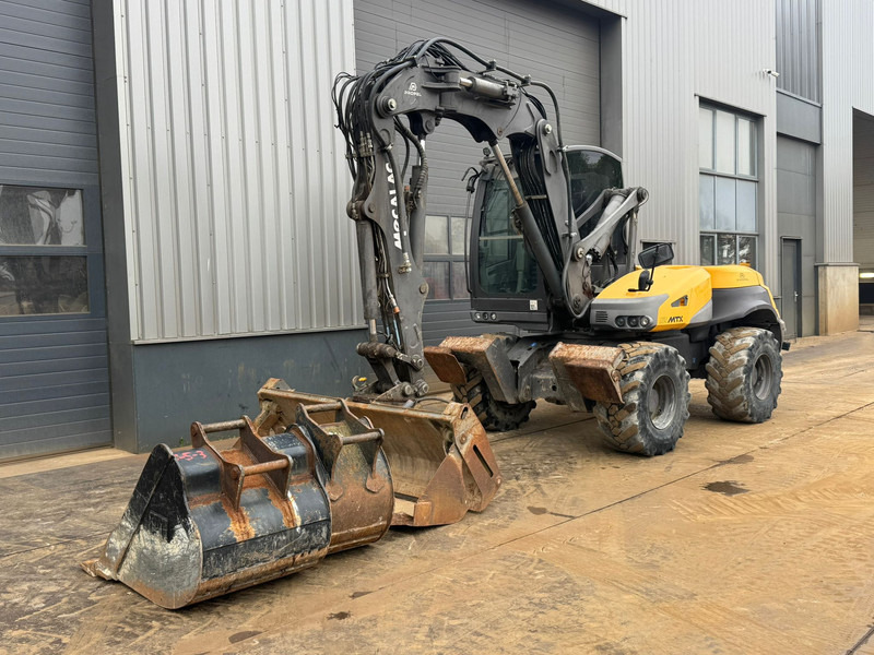 Mecalac 12MTX incl. 3 x bucket - Wheel excavator: picture 3 Mecalac 12MTX incl. 3 x bucket - Wheel excavator: picture 3