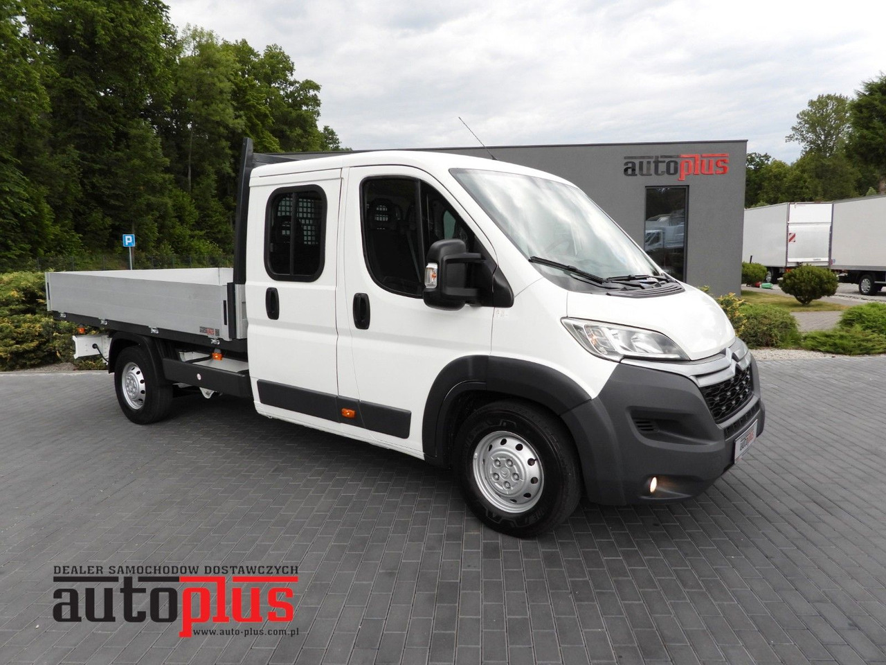 Citroën JUMPER PRITSCHE DOPPELKABINE DOKA 7 SITZE - Flatbed van, Combi van: picture 1 Citroën JUMPER PRITSCHE DOPPELKABINE DOKA 7 SITZE - Flatbed van, Combi van: picture 1