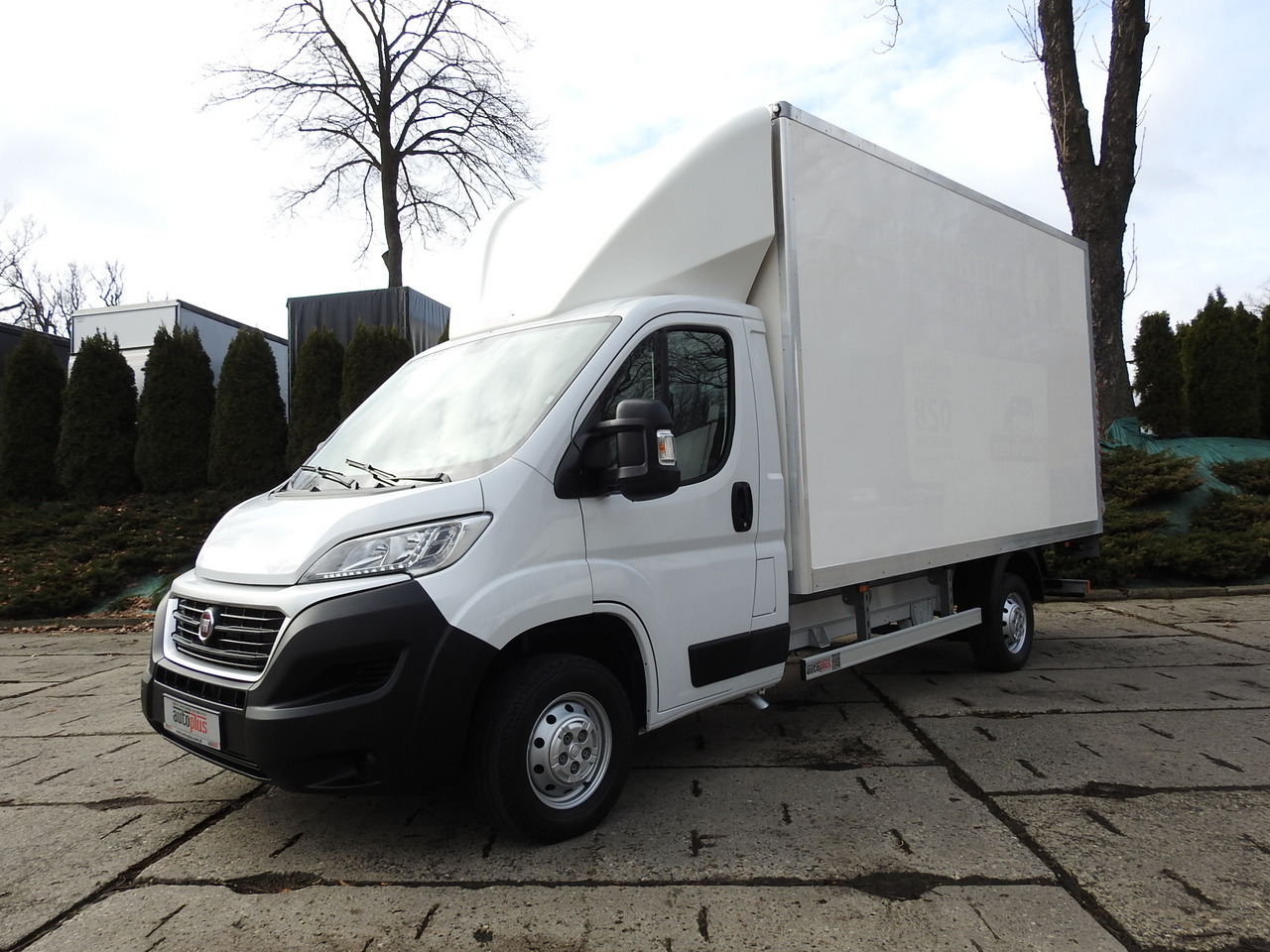 Box van FIAT DUCATO BOX LIFT 8 PALLETS CRUISE CONTROL NAVIGATION AIR CONDITIONING LED LIGHTS  130HP: picture 22