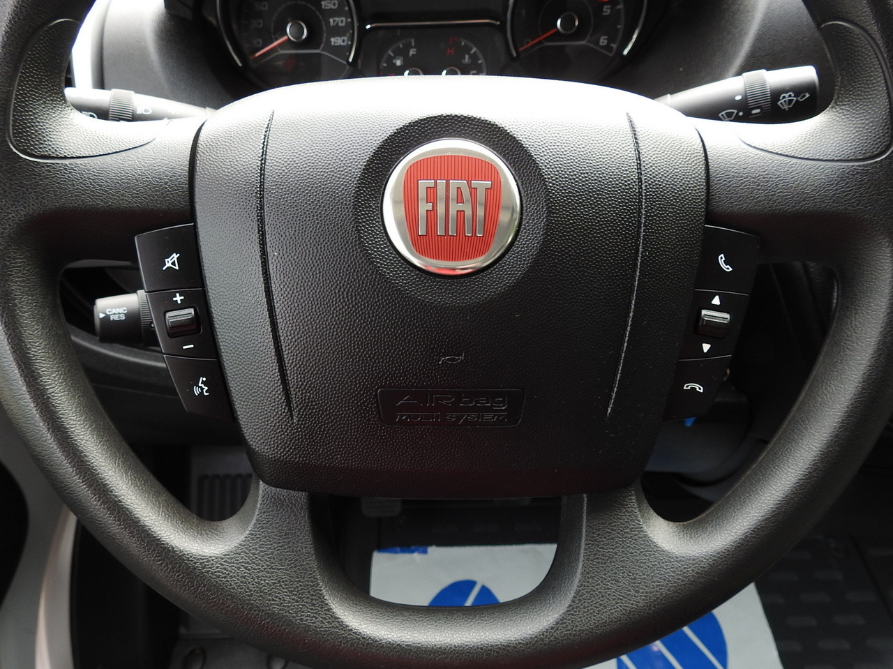 Box van FIAT DUCATO BOX LIFT 8 PALLETS CRUISE CONTROL NAVIGATION AIR CONDITIONING LED LIGHTS  130HP: picture 30