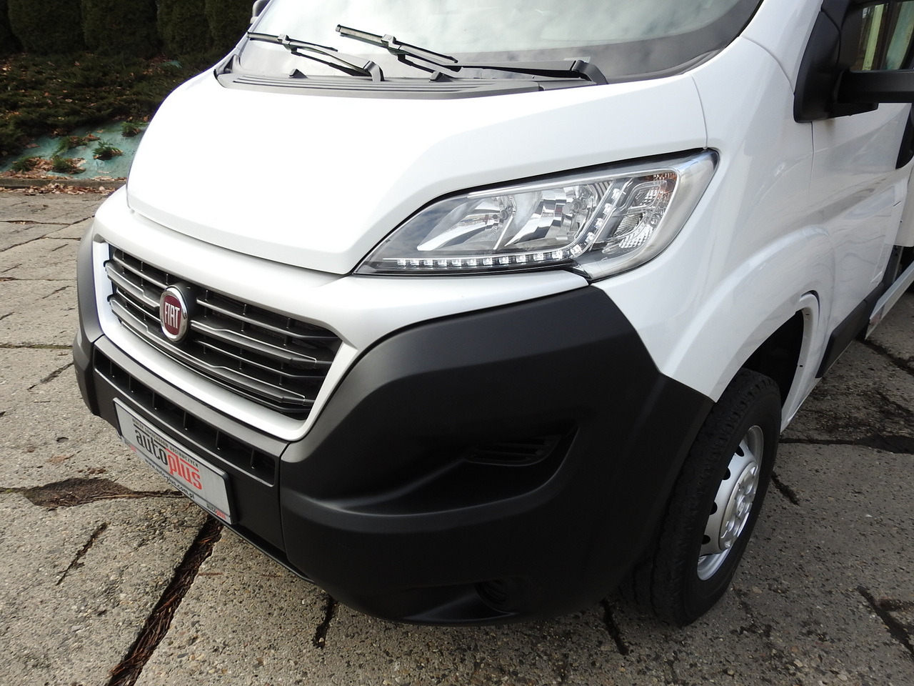 Box van FIAT DUCATO BOX LIFT 8 PALLETS CRUISE CONTROL NAVIGATION AIR CONDITIONING LED LIGHTS  130HP: picture 18