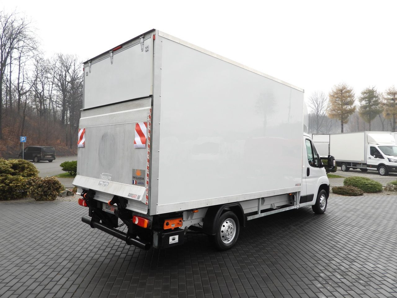 FIAT DUCATO BOX LIFT 8 PALLETS CRUISE CONTROL NAVIGATION LED LIGHTS AIR CONDITIONING 130HP - Box van: picture 3 FIAT DUCATO BOX LIFT 8 PALLETS CRUISE CONTROL NAVIGATION LED LIGHTS AIR CONDITIONING 130HP - Box van: picture 3