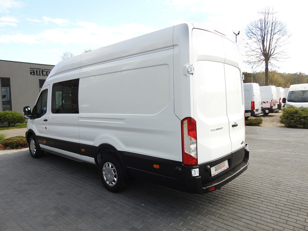 Panel van FORD TRANSIT BOX DELIVERY VAN 6 SEATS CRUISE CONTROL AIR CONDITIONING LED LIGHTS  130HP: picture 10