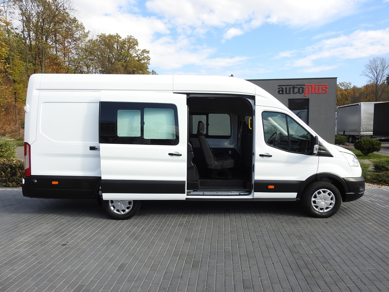 Panel van FORD TRANSIT BOX DELIVERY VAN 6 SEATS CRUISE CONTROL AIR CONDITIONING LED LIGHTS  130HP: picture 8