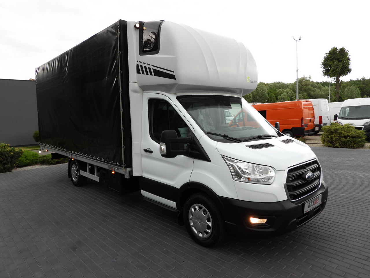 FORD TRANSIT TARPAULIN 10 PALLETS WEBASTO CRUISE CONTROL LED LIGHTS PNEUMATICS AIR CONDITIONING 160HP - Curtain side van: picture 4 FORD TRANSIT TARPAULIN 10 PALLETS WEBASTO CRUISE CONTROL LED LIGHTS PNEUMATICS AIR CONDITIONING 160HP - Curtain side van: picture 4