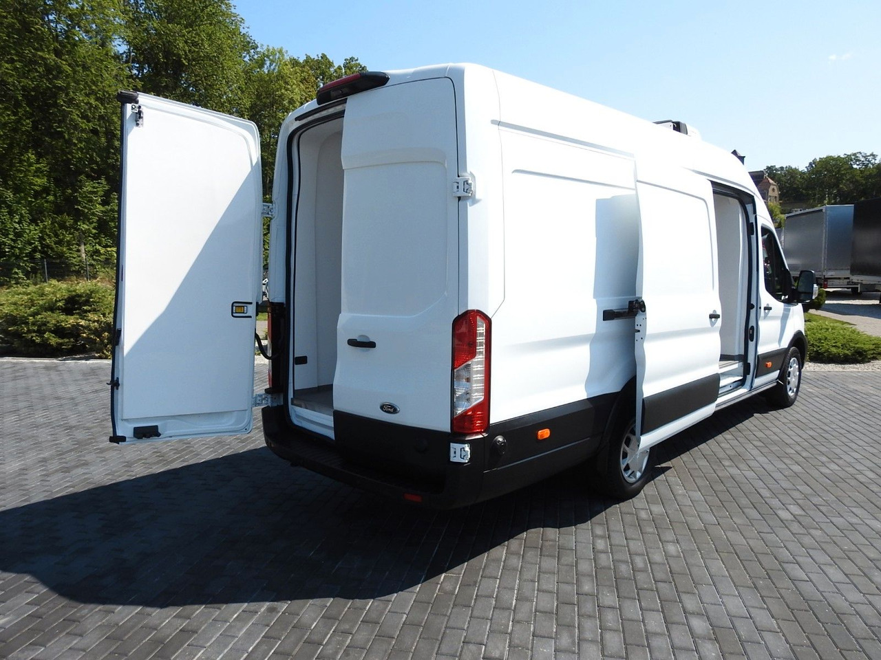 Ford TRANSIT KÜHLKASTENWAGEN 0*C HEIZFUNKTION Ford TRANSIT KÜHLKASTENWAGEN 0*C HEIZFUNKTION - Refrigerated van: picture 3 Ford TRANSIT KÜHLKASTENWAGEN 0*C HEIZFUNKTION Ford TRANSIT KÜHLKASTENWAGEN 0*C HEIZFUNKTION - Refrigerated van: picture 3
