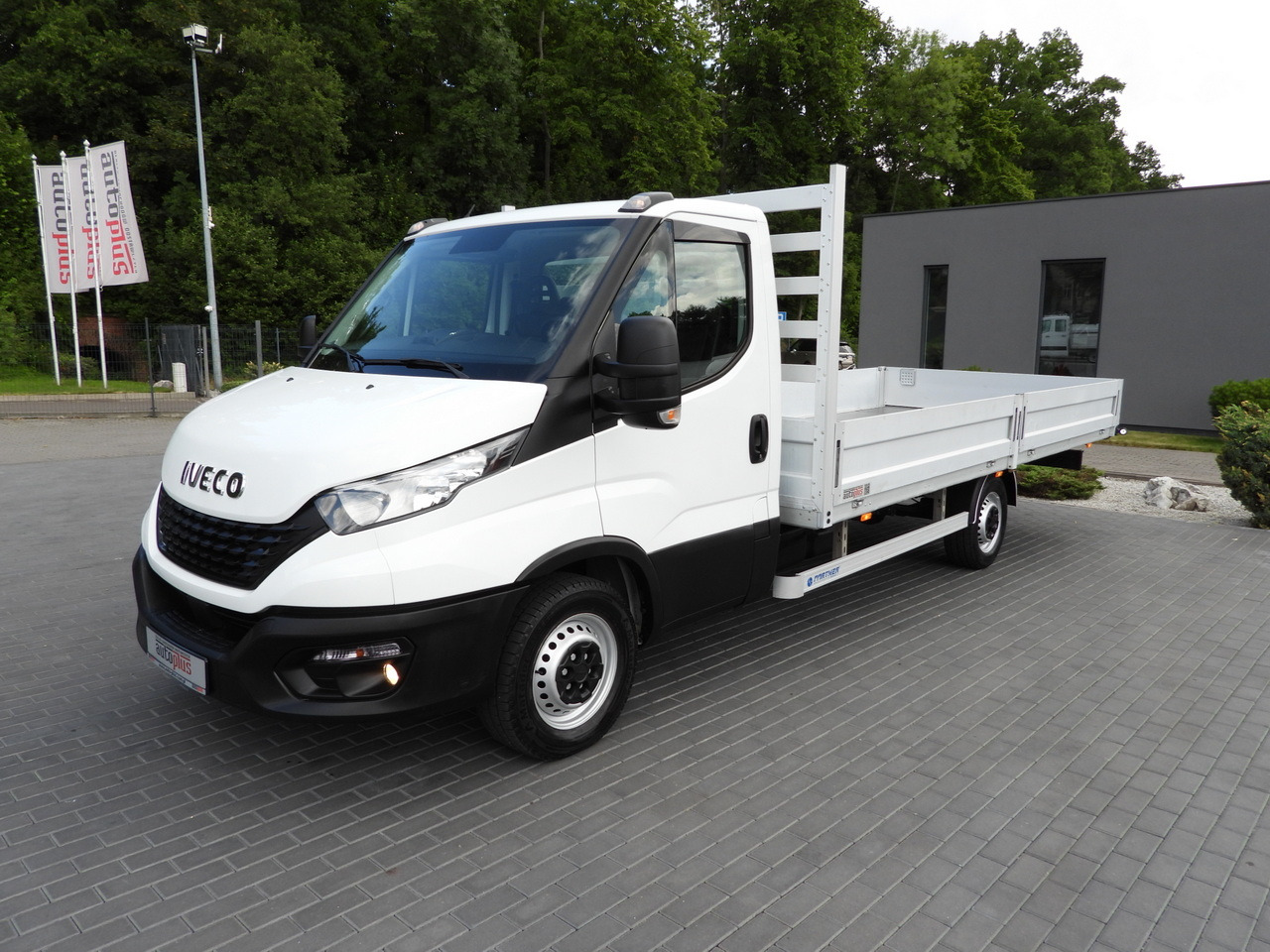 Flatbed van IVECO DAILY 35S16 STAKE BODY 10 PALLETS CRUISE CONTROL AIR CONDITIONING  160HP: picture 6