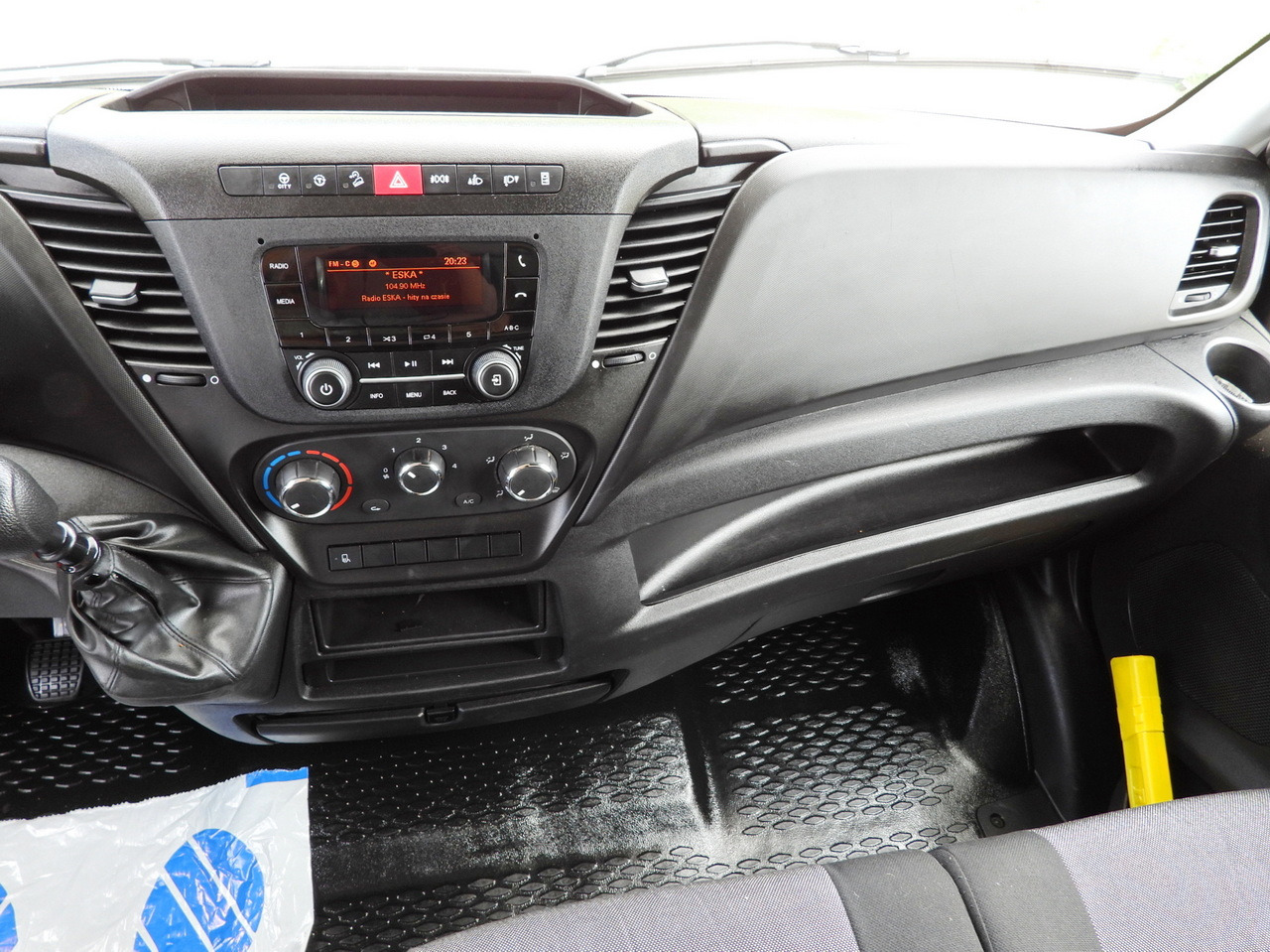 Curtain side van IVECO DAILY 35S18 TARPAULIN 10 PALLETS CRUISE CONTROL LED LIGHTS AIR CONDITIONING  180HP: picture 35