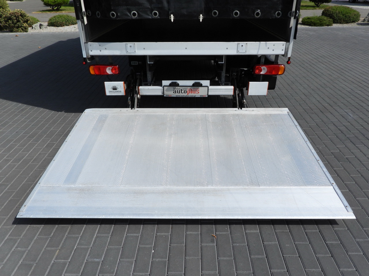 Curtain side van IVECO DAILY 35S18 TARPAULIN LIFT 8 PALLETS CRUISE CONTROL AIR CONDITIONING 180HP: picture 14 Curtain side van IVECO DAILY 35S18 TARPAULIN LIFT 8 PALLETS CRUISE CONTROL AIR CONDITIONING 180HP: picture 14