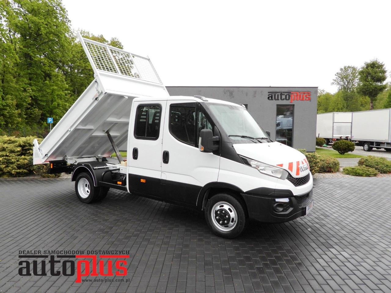 Iveco DAILY 35C13 KIPPER DOPPELKABINE DOKA 7 SITZE A/C - Tipper van, Combi van: picture 1 Iveco DAILY 35C13 KIPPER DOPPELKABINE DOKA 7 SITZE A/C - Tipper van, Combi van: picture 1