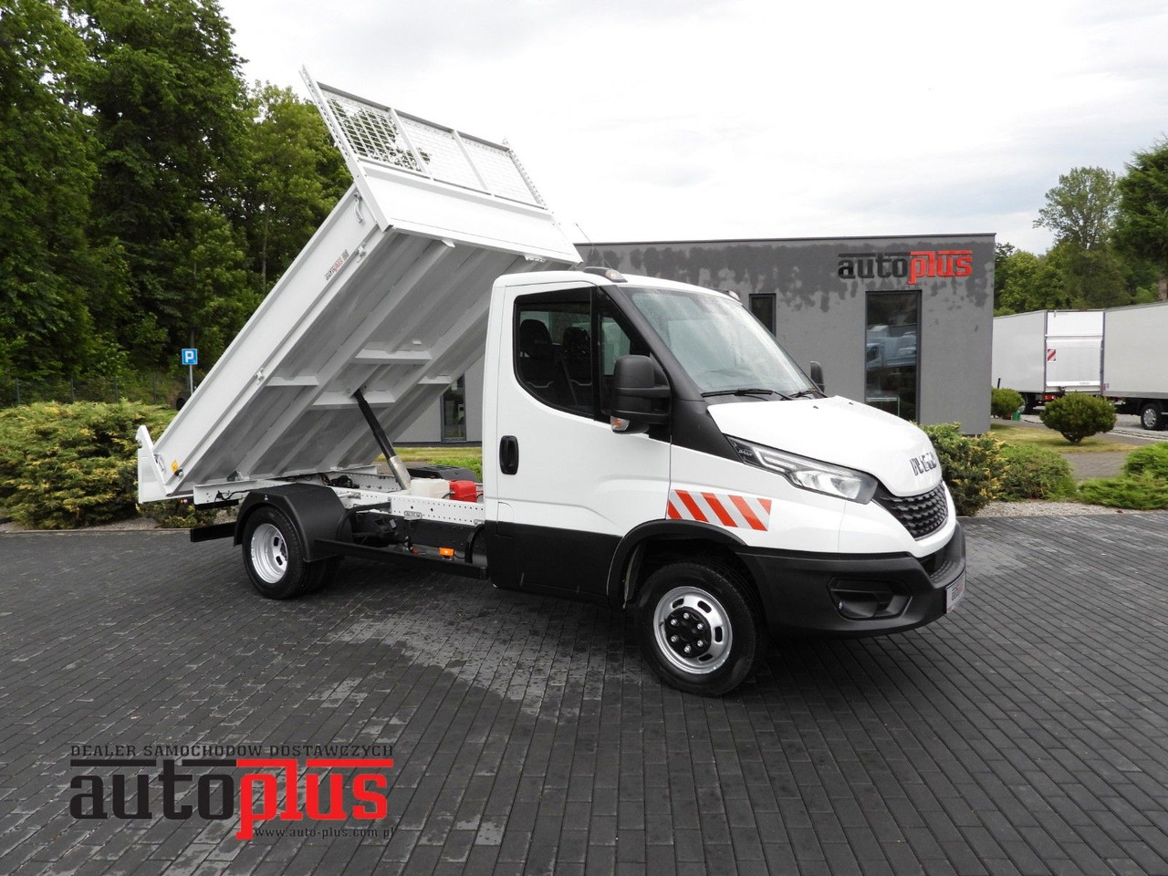 Iveco DAILY 35C21 KIPPER TEMPOMAT NAVIGATION LED - Tipper van: picture 1 Iveco DAILY 35C21 KIPPER TEMPOMAT NAVIGATION LED - Tipper van: picture 1