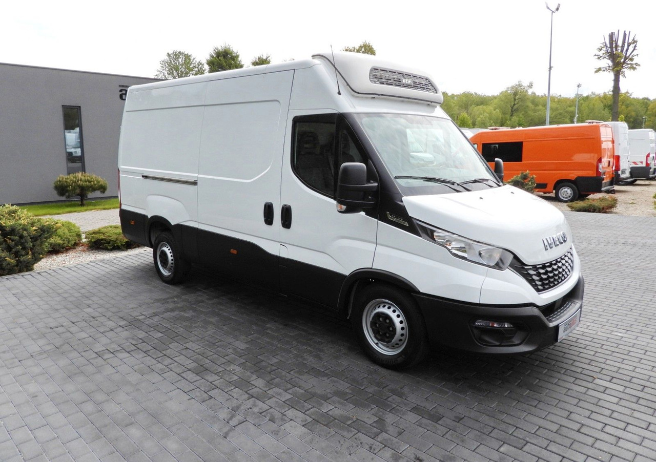 Iveco DAILY 35S14 KÜHLKASTENWAGEN-10*C TEMPOMAT - Refrigerated van: picture 4 Iveco DAILY 35S14 KÜHLKASTENWAGEN-10*C TEMPOMAT - Refrigerated van: picture 4