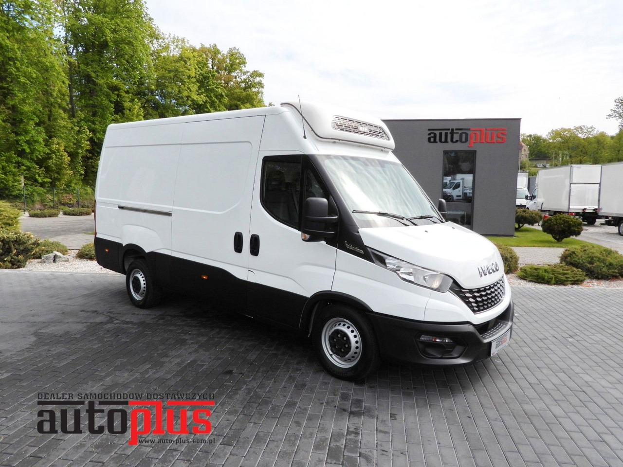 Iveco DAILY 35S14 KÜHLKASTENWAGEN-10*C TEMPOMAT - Refrigerated van: picture 1 Iveco DAILY 35S14 KÜHLKASTENWAGEN-10*C TEMPOMAT - Refrigerated van: picture 1