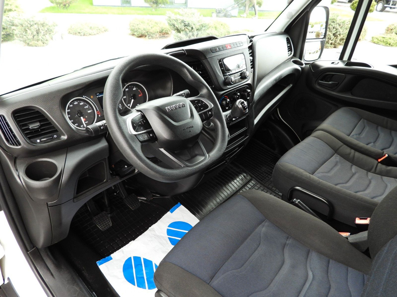 Iveco DAILY 35S18 PRITSCHE PLANE 10 PALETTEN WEBASTO - Curtain side van: picture 2 Iveco DAILY 35S18 PRITSCHE PLANE 10 PALETTEN WEBASTO - Curtain side van: picture 2