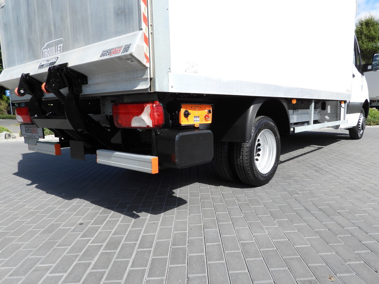 Box van MERCEDES SPRINTER 514 BOX LIFT 8 PALLETS CRUISE CONTROL TWIN WHEELS AIR CONDITIONING  140HP: picture 21