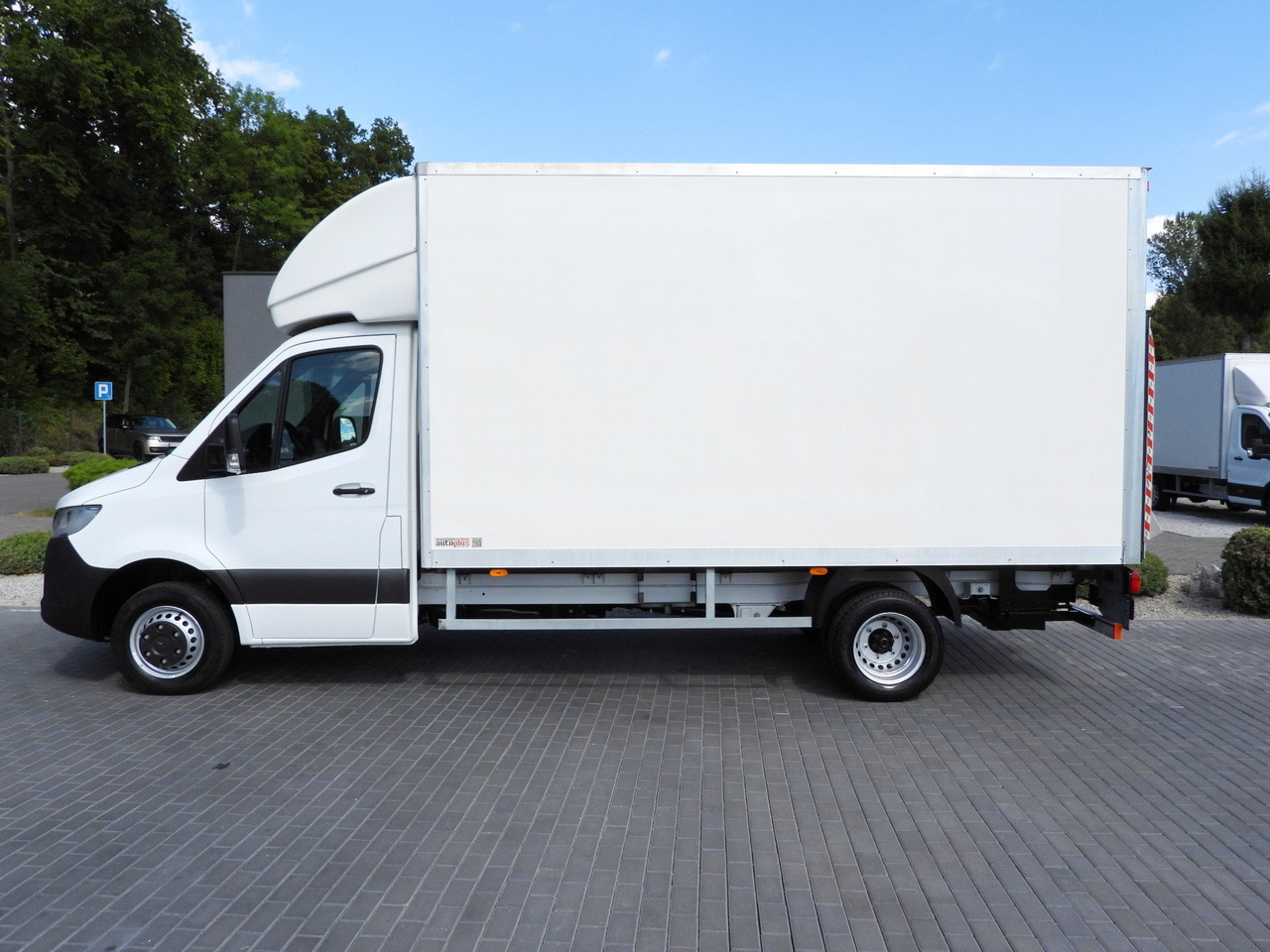 Box van MERCEDES SPRINTER 514 BOX LIFT 8 PALLETS CRUISE CONTROL TWIN WHEELS AIR CONDITIONING  140HP: picture 8