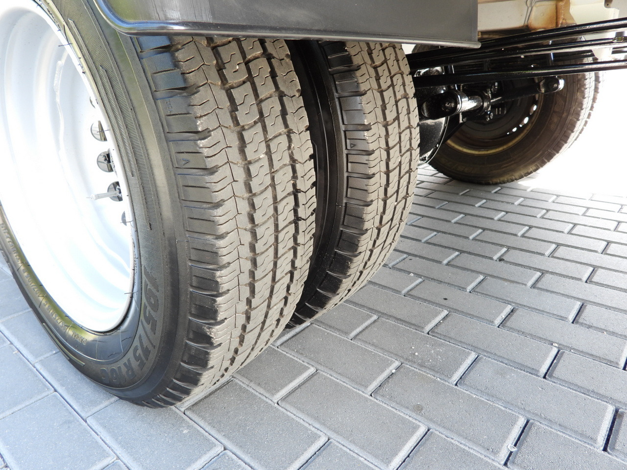 Box van MERCEDES SPRINTER 514 BOX LIFT 8 PALLETS CRUISE CONTROL TWIN WHEELS AIR CONDITIONING  140HP: picture 20