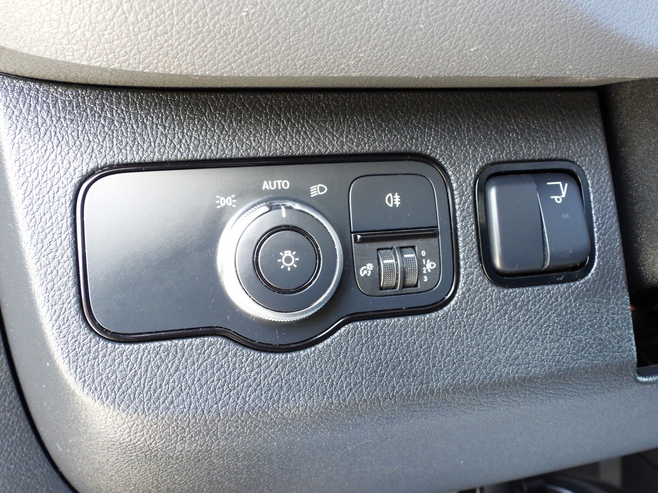 Box van MERCEDES SPRINTER 514 BOX LIFT 8 PALLETS CRUISE CONTROL TWIN WHEELS AIR CONDITIONING  140HP: picture 25