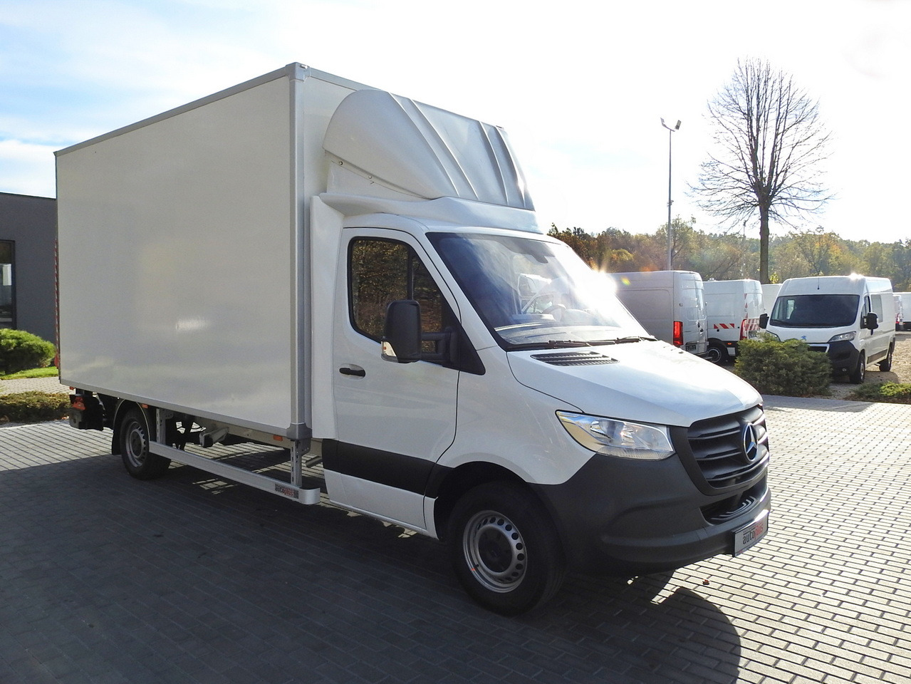 MERCEDES SPRINTER BOX LIFT 8 PALLETS AIR CONDITIONING 150HP - Box van: picture 4 MERCEDES SPRINTER BOX LIFT 8 PALLETS AIR CONDITIONING 150HP - Box van: picture 4