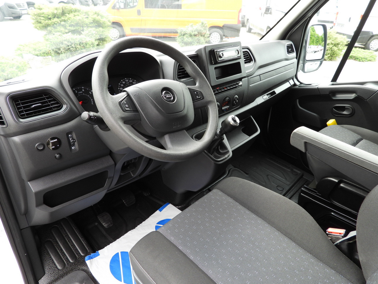 OPEL MOVANO TARPAULIN 10 PALLETS WEBASTO CRUISE CONTROL AIR CONDITIONING LED LIGHTS PNEUMATICS 165HP - Curtain side van: picture 2 OPEL MOVANO TARPAULIN 10 PALLETS WEBASTO CRUISE CONTROL AIR CONDITIONING LED LIGHTS PNEUMATICS 165HP - Curtain side van: picture 2