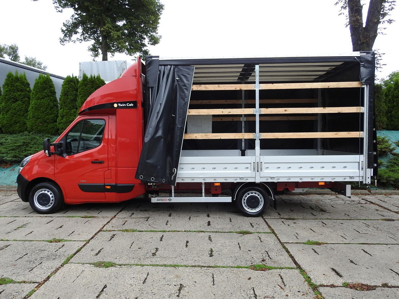 Curtain side van OPEL MOVANO TARPAULIN 10 PALLETS WEBASTO CRUISE CONTROL LED LIGHTS PNEUMATICS AIR CONDITIONING 165HP: picture 8 Curtain side van OPEL MOVANO TARPAULIN 10 PALLETS WEBASTO CRUISE CONTROL LED LIGHTS PNEUMATICS AIR CONDITIONING 165HP: picture 8