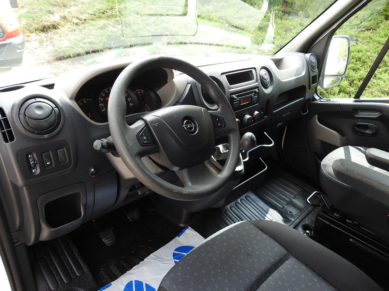 OPEL MOVANO TARPAULIN 8 PALLETS WEBASTO CRUISE CONTROL AIR CONDITIONING PNEUMATICS  170HP - Curtain side van: picture 2 OPEL MOVANO TARPAULIN 8 PALLETS WEBASTO CRUISE CONTROL AIR CONDITIONING PNEUMATICS  170HP - Curtain side van: picture 2