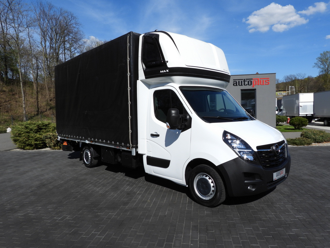 OPEL MOVANO TARPAULIN LIFT 9 PALLETS WEBASTO CRUISE CONTROL LED LIGHTS PNEUMATICS AIR CONDITIONING 165HP - Curtain side van: picture 4 OPEL MOVANO TARPAULIN LIFT 9 PALLETS WEBASTO CRUISE CONTROL LED LIGHTS PNEUMATICS AIR CONDITIONING 165HP - Curtain side van: picture 4