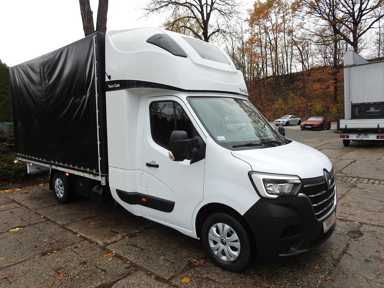 RENAULT MASTER - Curtain side van: picture 4 RENAULT MASTER - Curtain side van: picture 4
