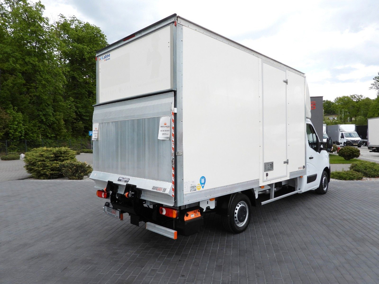 Renault MASTER KOFFER AUFZUG 8 PALETTEN TEMPOMAT A/C LED Renault MASTER KOFFER AUFZUG 8 PALETTEN TEMPOMAT A/C LED - Box van: picture 3 Renault MASTER KOFFER AUFZUG 8 PALETTEN TEMPOMAT A/C LED Renault MASTER KOFFER AUFZUG 8 PALETTEN TEMPOMAT A/C LED - Box van: picture 3