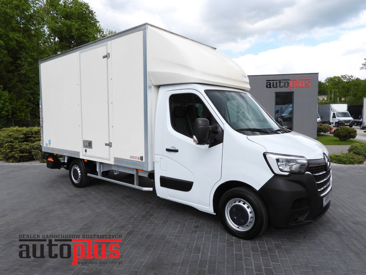 Renault MASTER KOFFER AUFZUG 8 PALETTEN TEMPOMAT A/C LED Renault MASTER KOFFER AUFZUG 8 PALETTEN TEMPOMAT A/C LED - Box van: picture 1 Renault MASTER KOFFER AUFZUG 8 PALETTEN TEMPOMAT A/C LED Renault MASTER KOFFER AUFZUG 8 PALETTEN TEMPOMAT A/C LED - Box van: picture 1