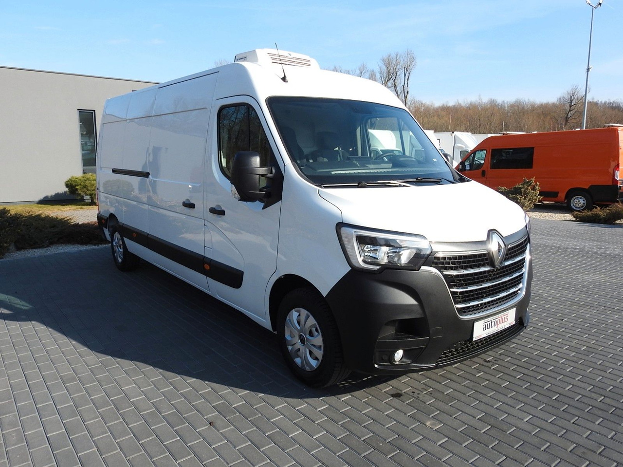 Renault MASTER KÜHLKASTENWAGEN 0*C LED LICHTER A/C Renault MASTER KÜHLKASTENWAGEN 0*C LED LICHTER A/C - Refrigerated van: picture 4 Renault MASTER KÜHLKASTENWAGEN 0*C LED LICHTER A/C Renault MASTER KÜHLKASTENWAGEN 0*C LED LICHTER A/C - Refrigerated van: picture 4