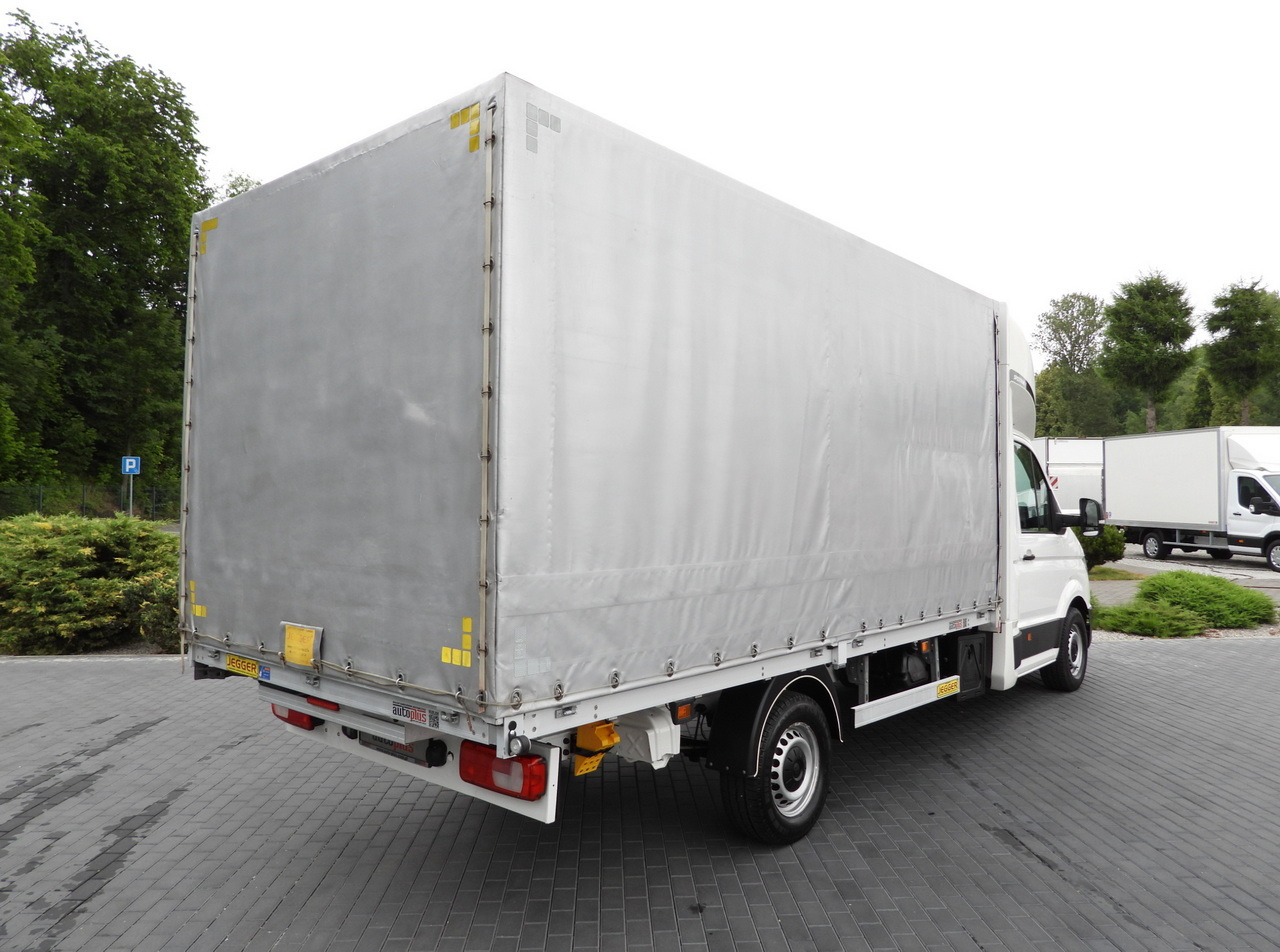 VOLKSWAGEN CRAFTER TARPAULIN 8 PALLETS WEBASTO CRUISE CONTROL LED LIGHTS AIR CONDITIONING 180HP - Curtain side van: picture 3 VOLKSWAGEN CRAFTER TARPAULIN 8 PALLETS WEBASTO CRUISE CONTROL LED LIGHTS AIR CONDITIONING 180HP - Curtain side van: picture 3