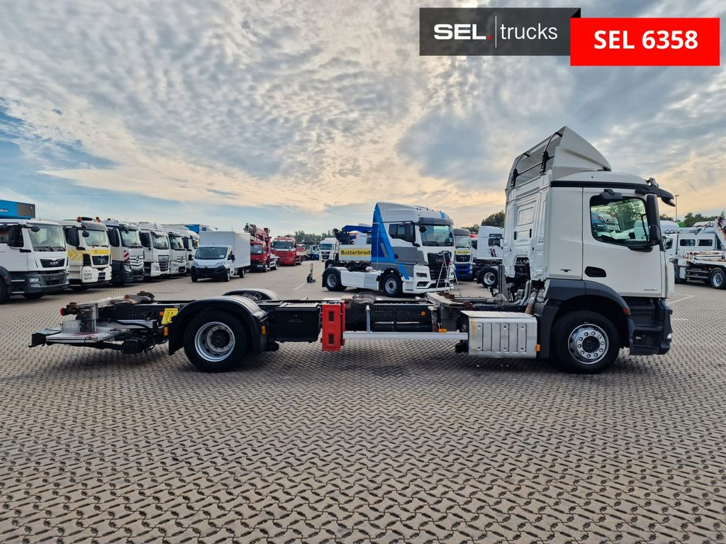 Mercedes-Benz Antos 1840 / Ladebordwand / Retarder Mercedes-Benz Antos 1840 / Ladebordwand / Retarder - Container transporter/ Swap body truck: picture 4 Mercedes-Benz Antos 1840 / Ladebordwand / Retarder Mercedes-Benz Antos 1840 / Ladebordwand / Retarder - Container transporter/ Swap body truck: picture 4