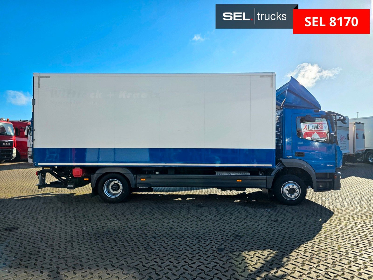 Mercedes-Benz Atego 1218 / Ladebordwand - Box truck: picture 4 Mercedes-Benz Atego 1218 / Ladebordwand - Box truck: picture 4