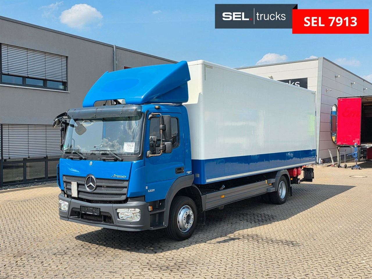Mercedes-Benz Atego 1221 / Ladebordwand - Box truck: picture 1 Mercedes-Benz Atego 1221 / Ladebordwand - Box truck: picture 1