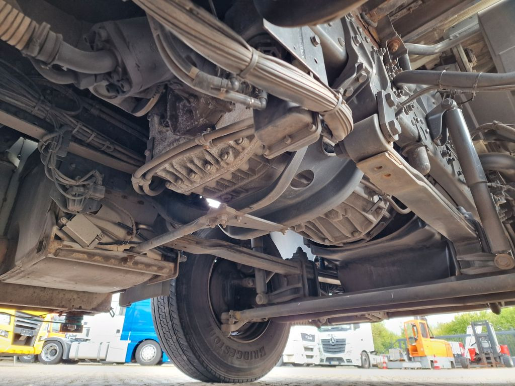 Crane truck Mercedes-Benz Axor 1833L / Palfinger PK 12002-EH: picture 14 Crane truck Mercedes-Benz Axor 1833L / Palfinger PK 12002-EH: picture 14