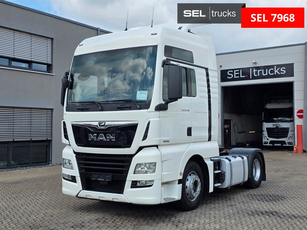MAN TGX 18.460 4X2 BLS / Retarder / 2 Tanks / ADR AT - Tractor unit: picture 1 MAN TGX 18.460 4X2 BLS / Retarder / 2 Tanks / ADR AT - Tractor unit: picture 1