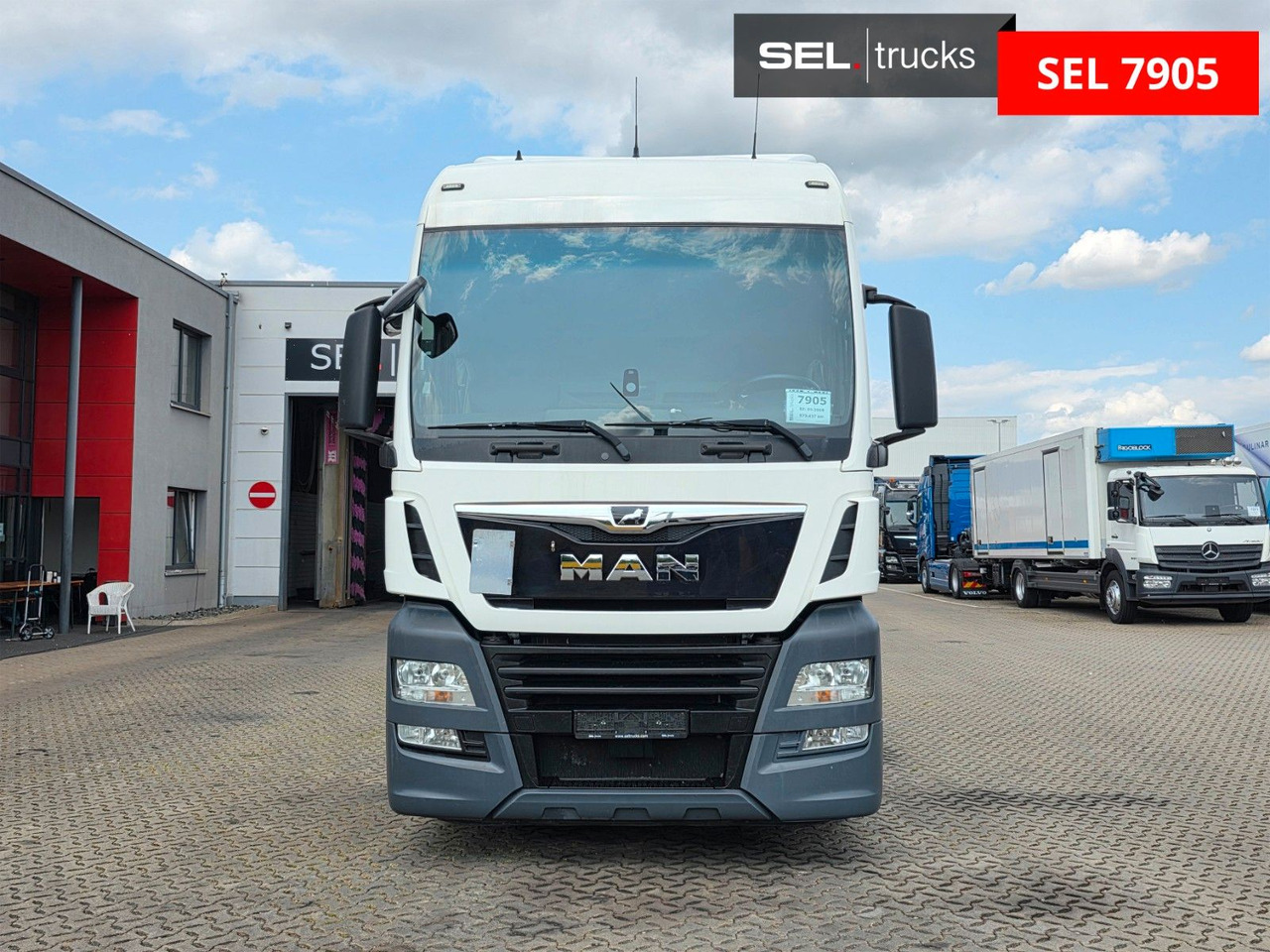 MAN TGX 18.460 4X2 LLS-U / Retarder - Tractor unit: picture 2 MAN TGX 18.460 4X2 LLS-U / Retarder - Tractor unit: picture 2