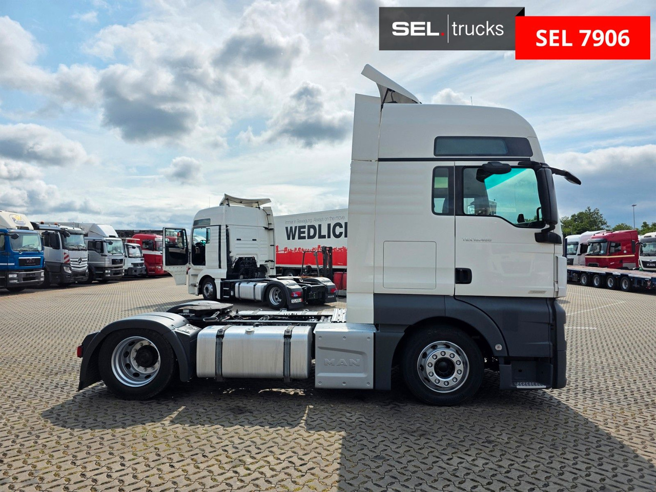 MAN TGX 18.460 4X2 LLS-U / Retarder - Tractor unit: picture 4 MAN TGX 18.460 4X2 LLS-U / Retarder - Tractor unit: picture 4